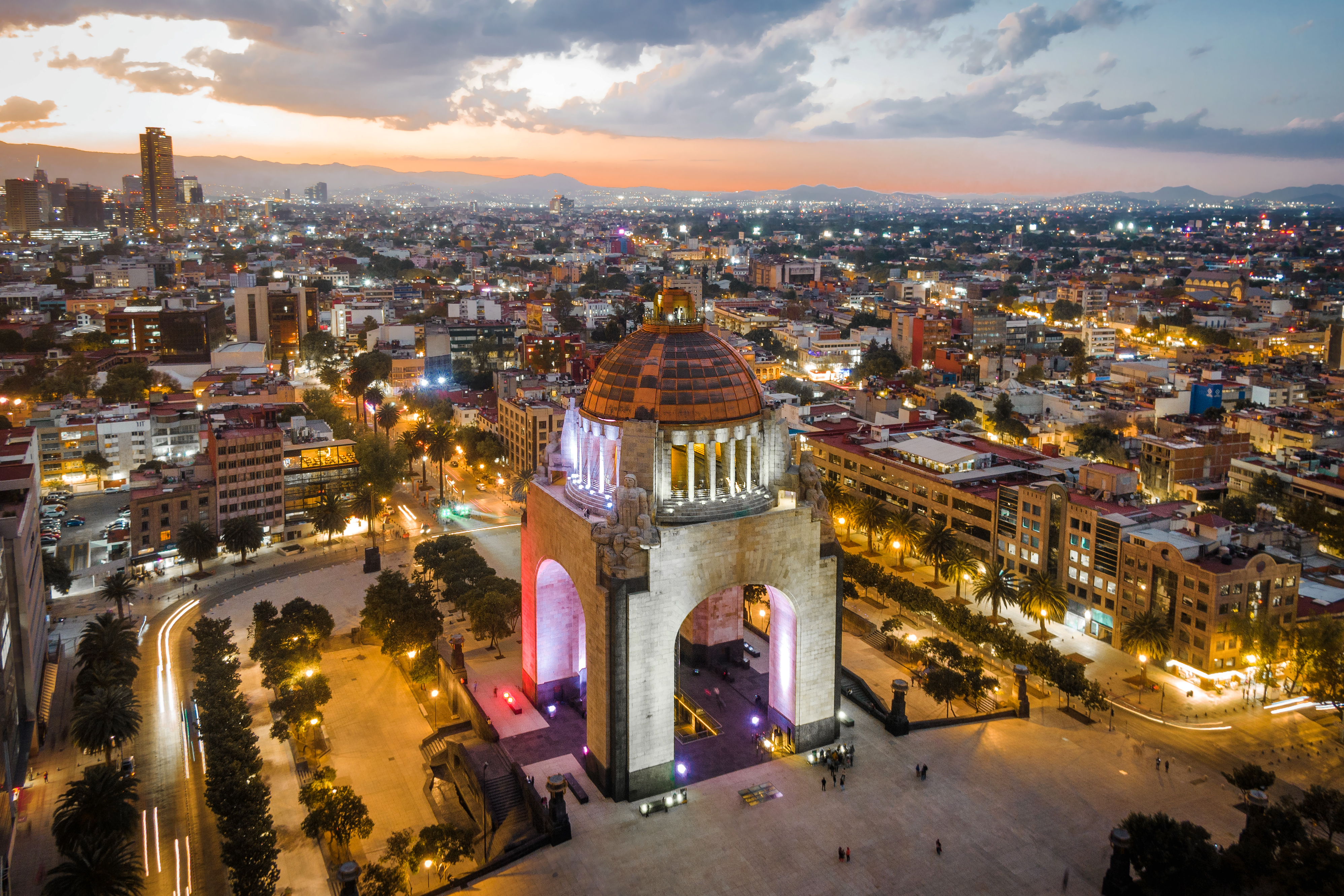 Aerial,View,Of,City,Centre,Showing,Architectural,Landmark,Monument,To